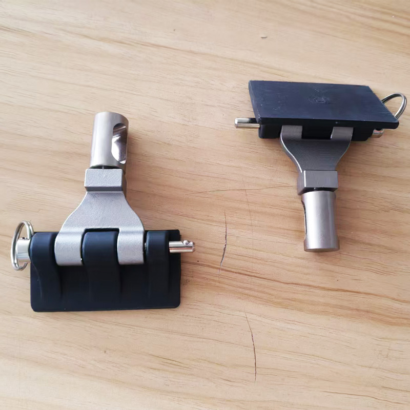 Zwarte superlijmstrips voor au - Divot Repair Tool recensie en prijs