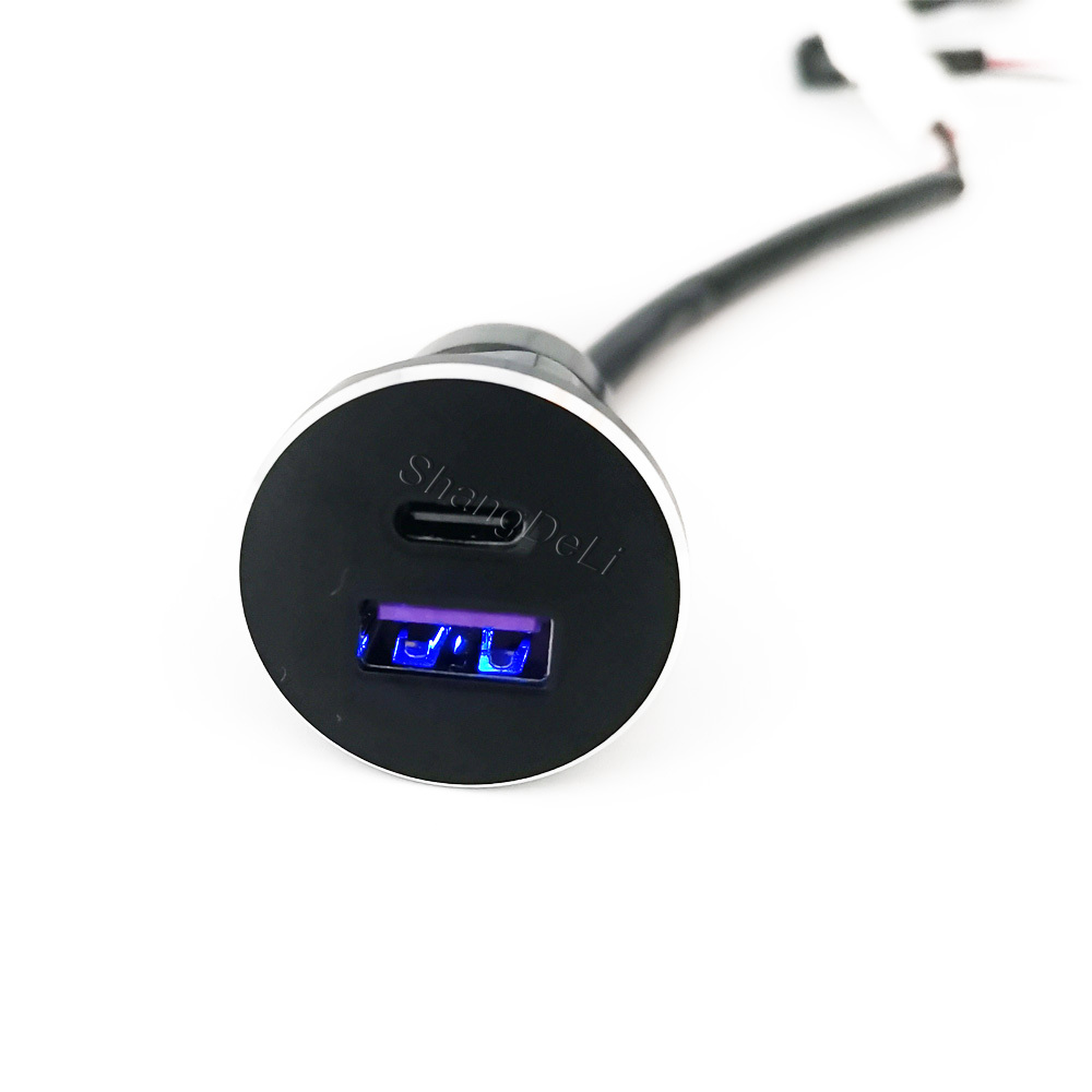 1PC Auto Dubbele USB-lader Aan - Golf Equipment And Accessories recensie en prijs